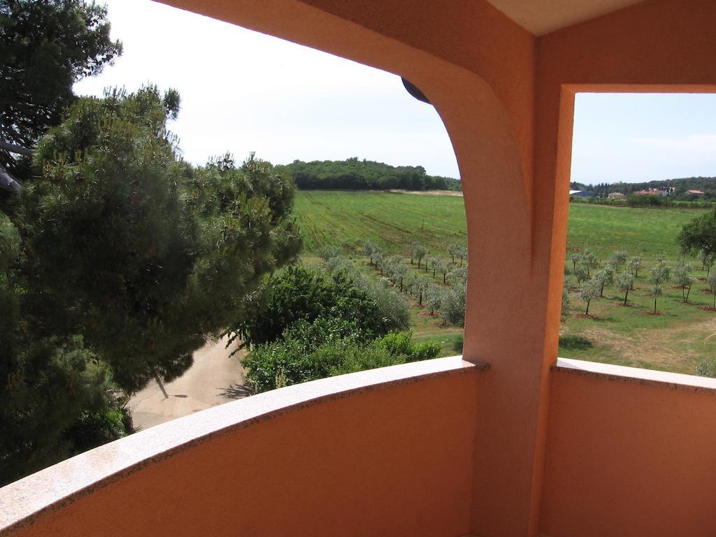 Guest House Caterina Porec Exterior photo